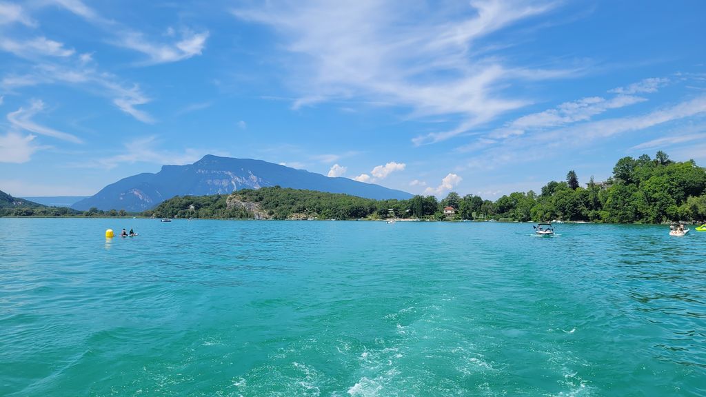 chanaz-bateau-canal-lac-2