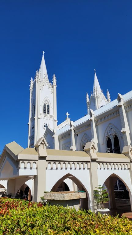 puerto-princesa-cathedrale-2