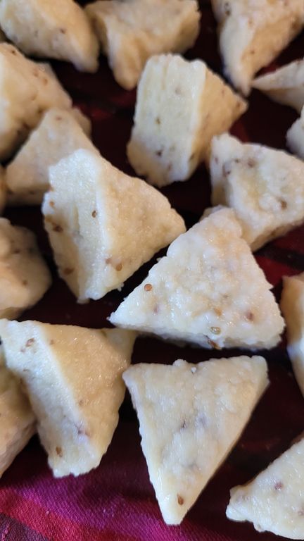 echaudes-aveyron-biscuits-secs