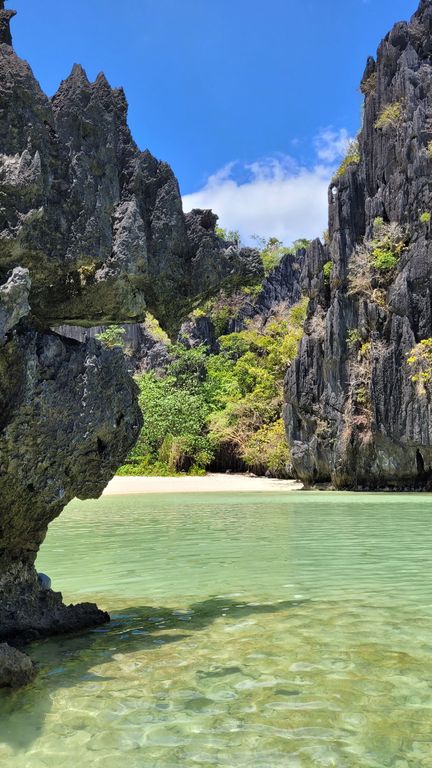 el-nido-island-hopping-6