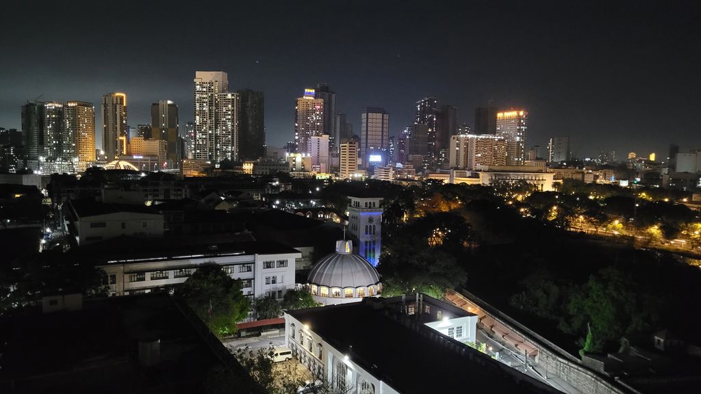 bayleaf-hotel-rooftop-manila-2