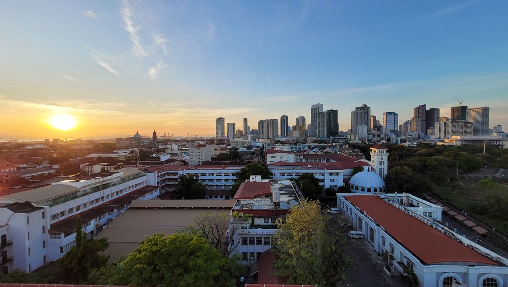 bayleaf-rooftop-sunset-manila