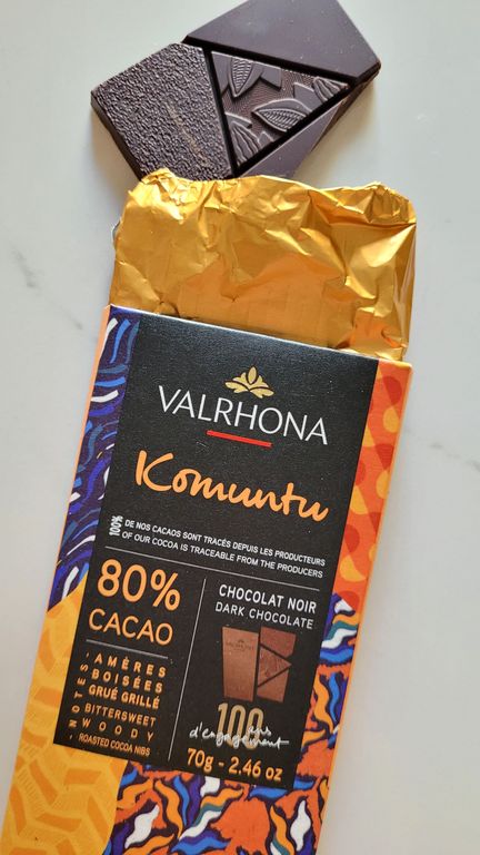 komuntu-chocolat-noir-valrhona